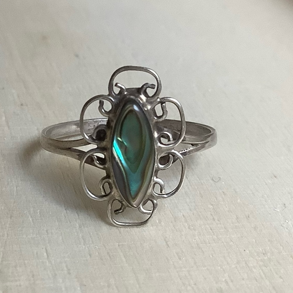 New vintage silver abalone flower ring
